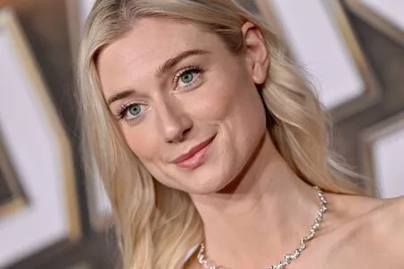 Elizabeth Debicki / elizabethdebickinators nude photo #0043