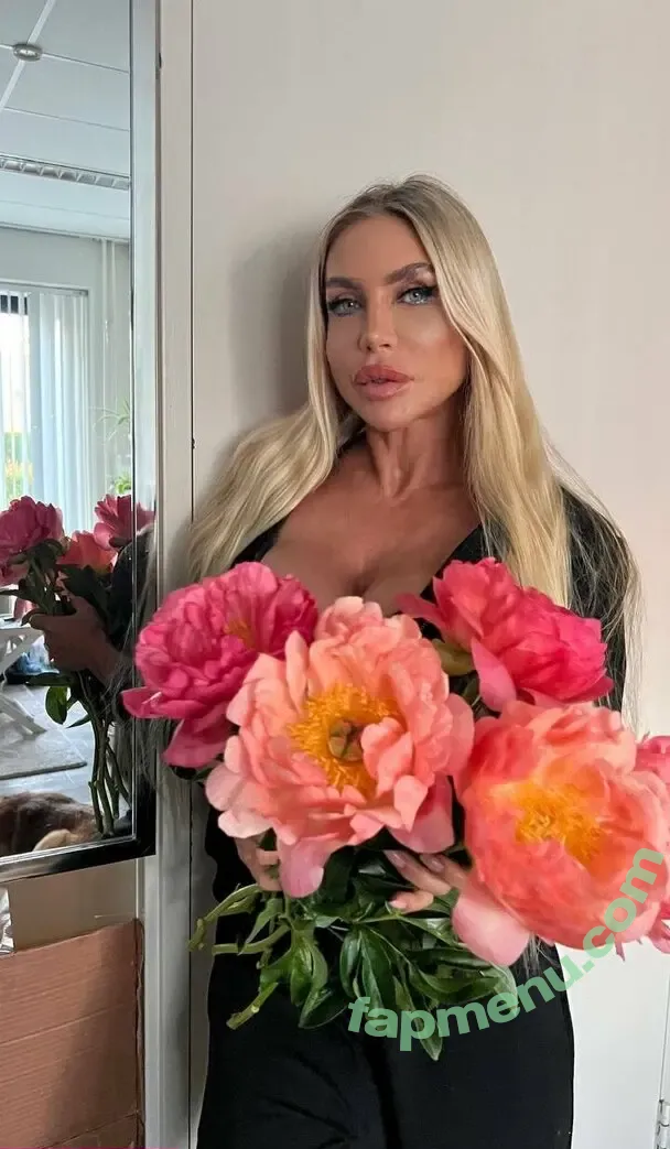elizabeth_gold nude photo #0001 (elizabeth_gold)