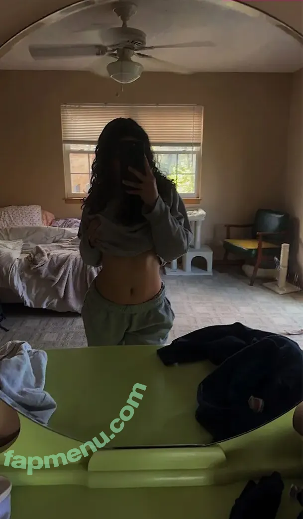 Elizabeth Phillip nude photo #0026 (LizPhilip0501 / elizabethphilip0501 / user)