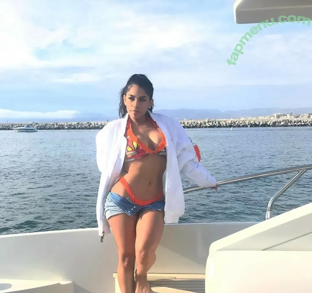Elizabeth Ruiz nude photo #0011 (Elizabeth Ruiz)