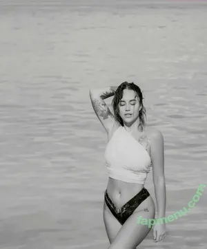  nude photo #0007