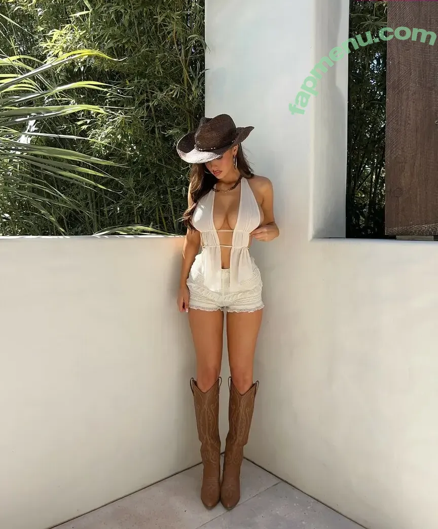 Ella Cervetto nude photo #1648 (ellacervetto)
