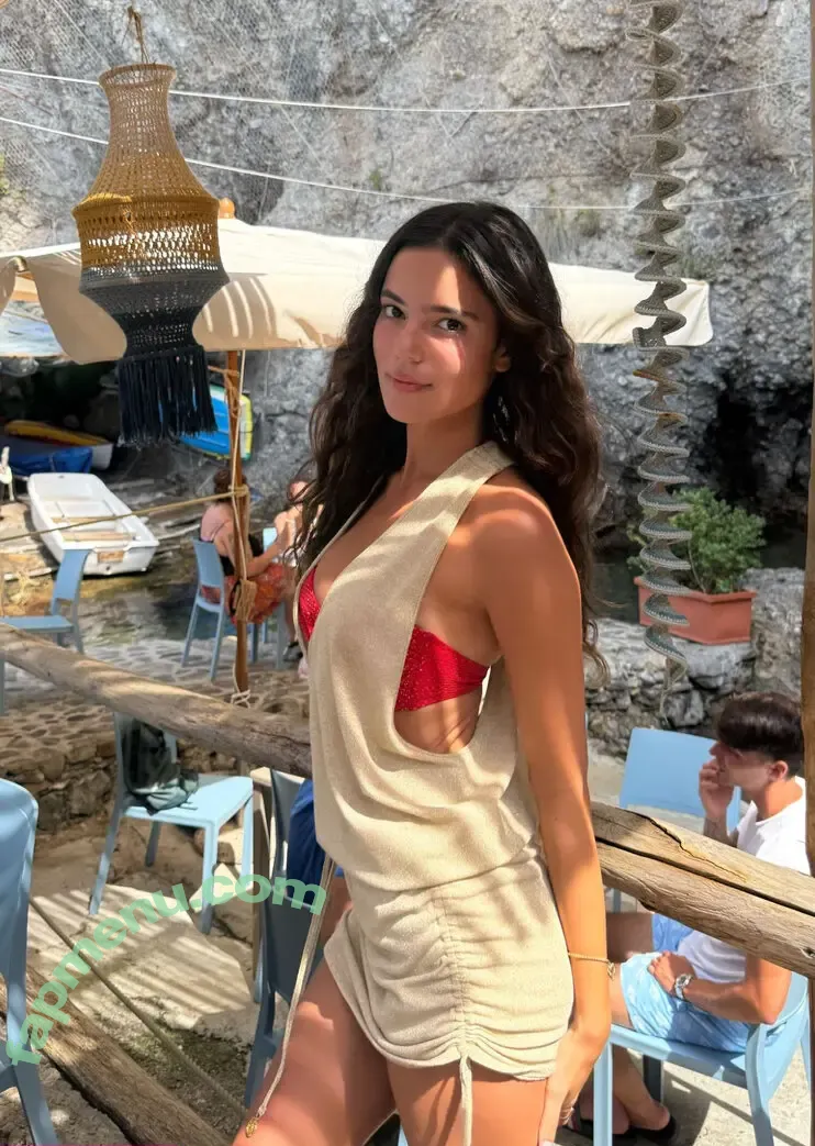 Ella Mendelsohn nude photo #1678 (ellamendelsohn)