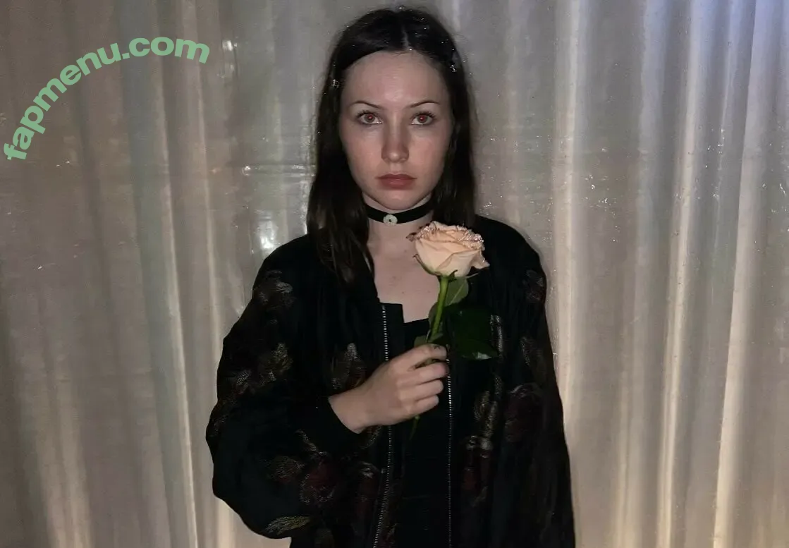 Ella Woolsey nude photo #0005 (ellawoolseyy)