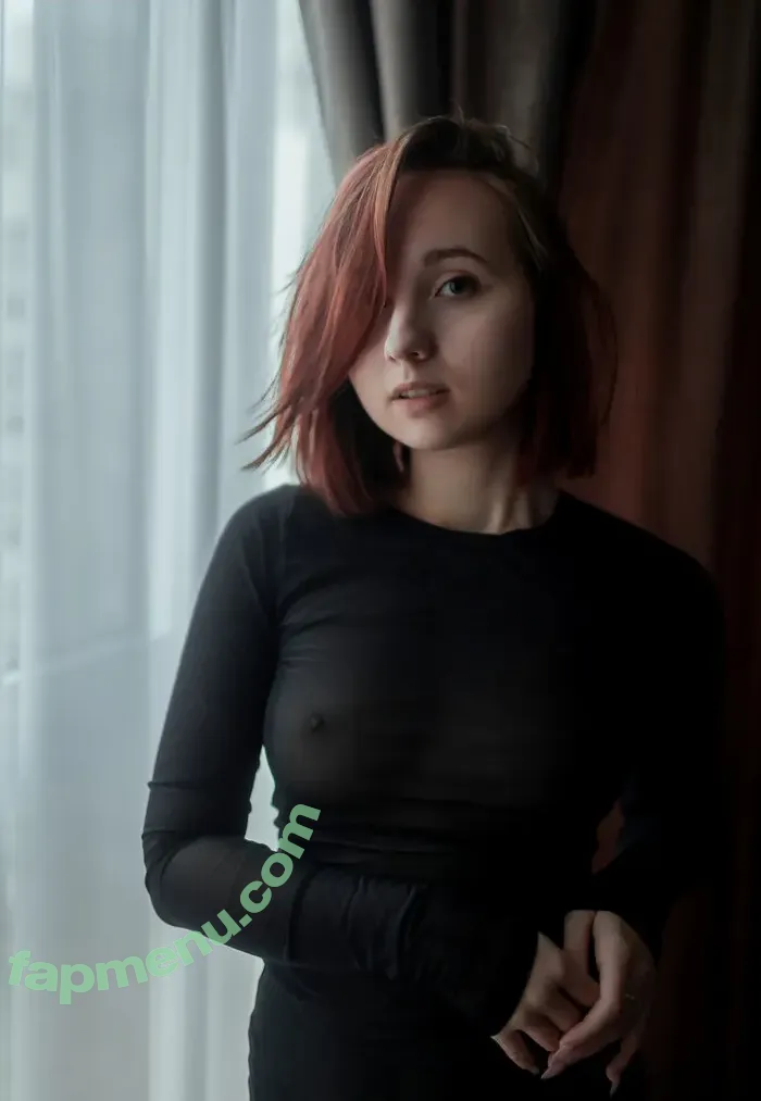 Elle Erex nude photo #0008 (elleerex / elleexxe / ellie_exx)