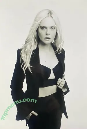 Elle Fanning / ellefanning nude photo #3123
