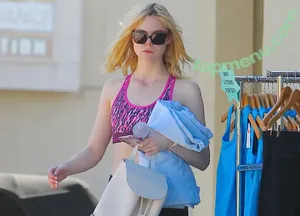 Elle Fanning / ellefanning nude photo #3151