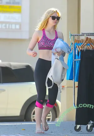 Elle Fanning / ellefanning nude photo #3163