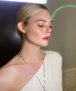 Elle Fanning / ellefanning nude photo #3202