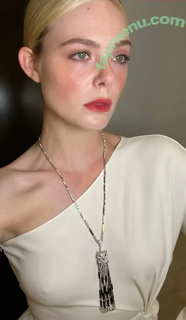 Elle Fanning nude photo #3198 (ellefanning)
