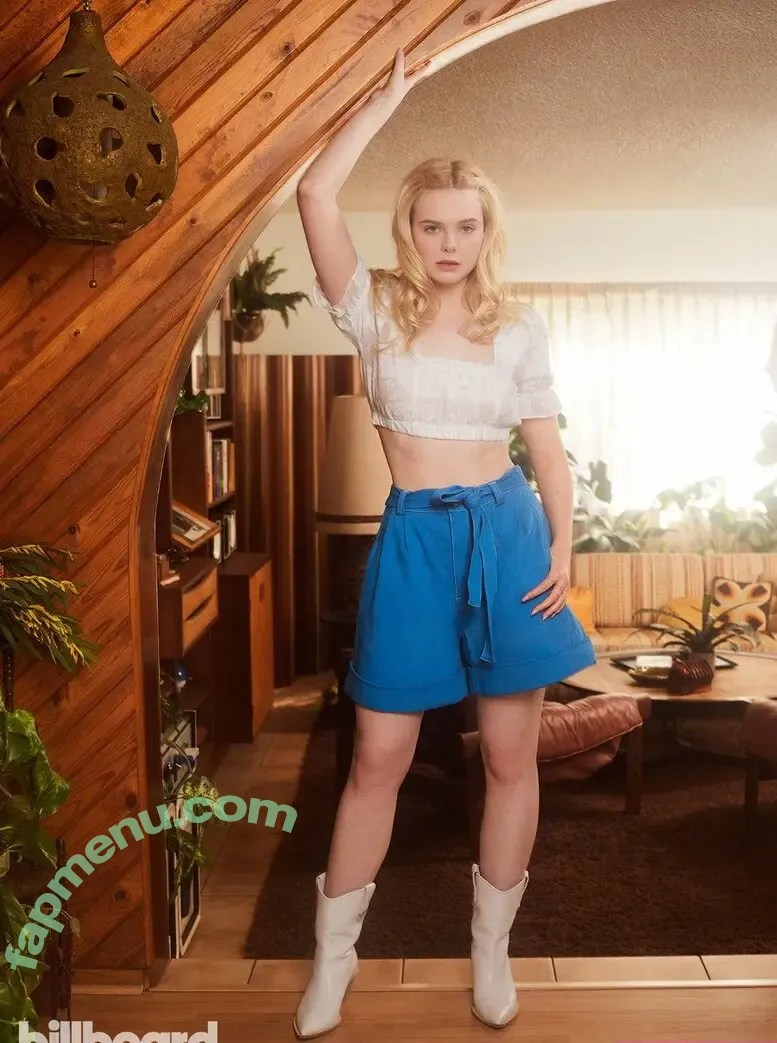 Elle Fanning nude photo #3209 (ellefanning)