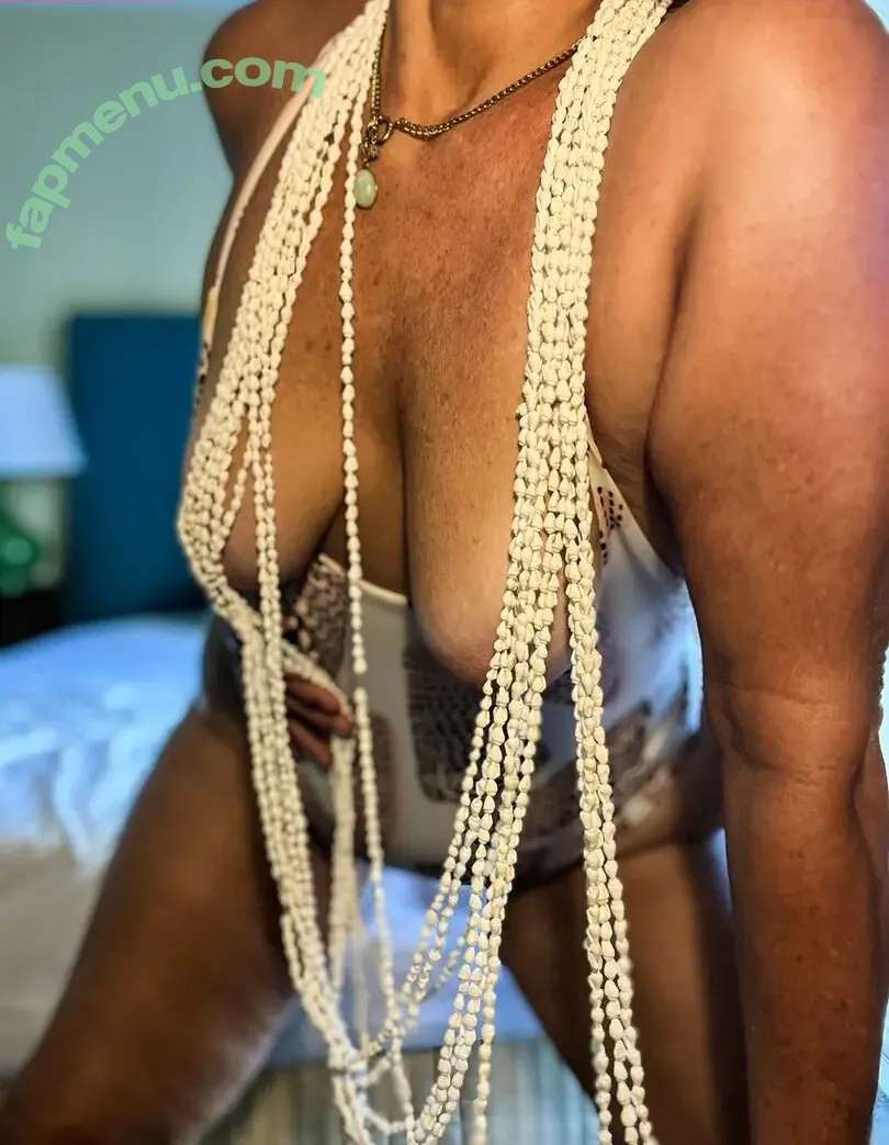 Elleanthonyofficial nude photo #0018 (Elleanthonyofficial)