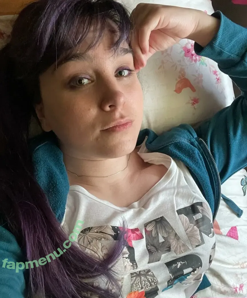 Ellen Rose nude photo #0012 (ellenrosee / icklenellierose / outsidextra)