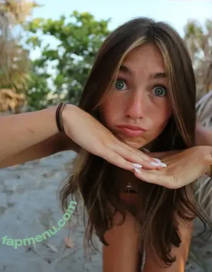 Ellie DiGiacomo / elliedigiacomo nude photo #0006