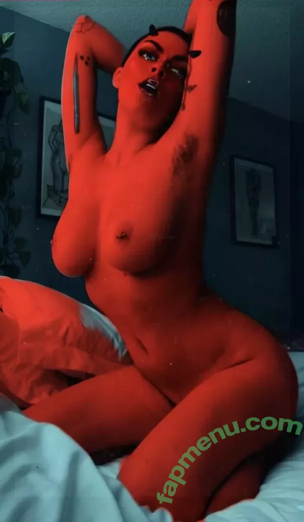 Ellie Evergreen nude photo #0011 (EllieEvergreen / ellieleen1 / thelittlestpickle)