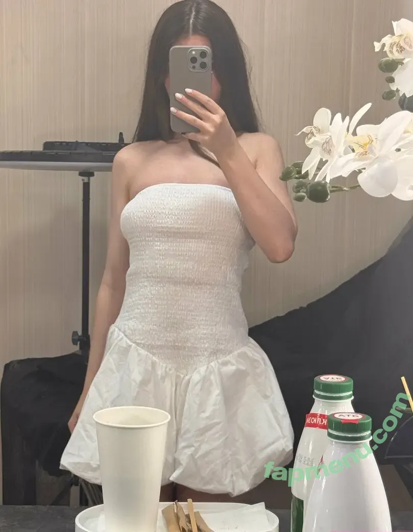 ellie_hunny nude photo #0116 (gamer_elliee)