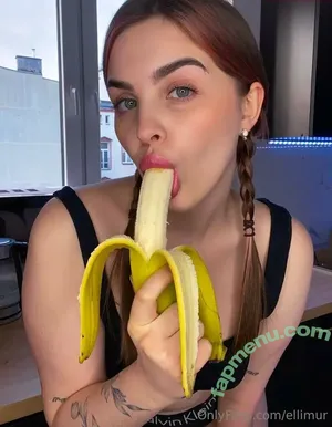  nude photo #0004