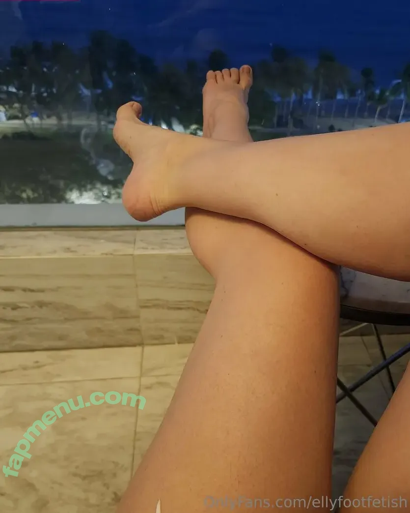 ellyfootfetish nude photo #0005 (fayefetish)