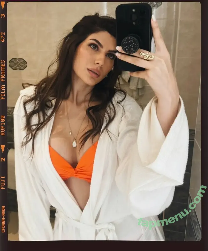 Elnaaz Norouzi nude photo #0025 (iamelnaaz)