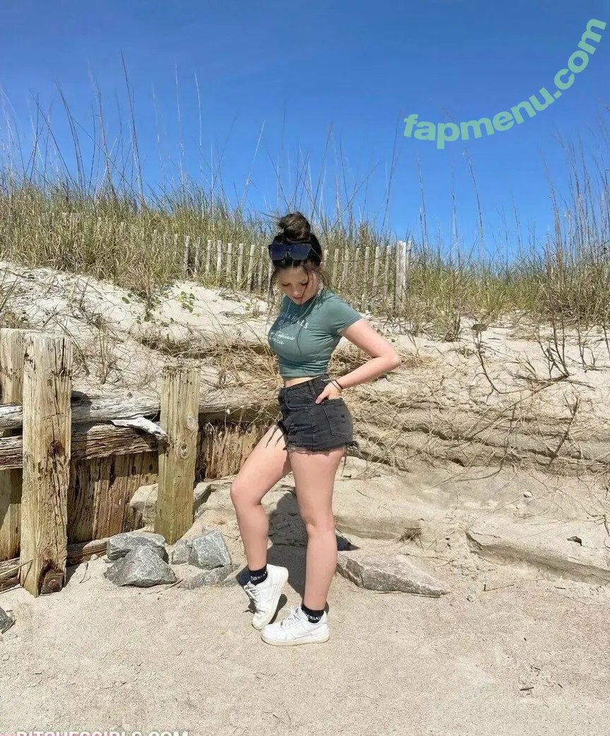 Elsuzanne nude photo #0011 (Laurensuzaanne)
