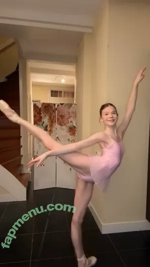  nude photo #0001
