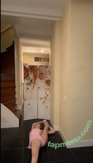  nude photo #0005