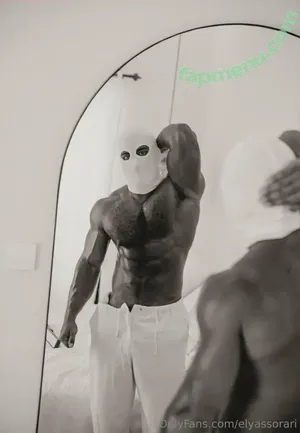  nude photo #0007