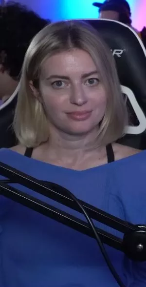 Elyse Willems / elysewillems nude photo #0059