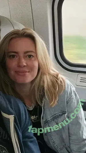 Elyse Willems / elysewillems nude photo #0288