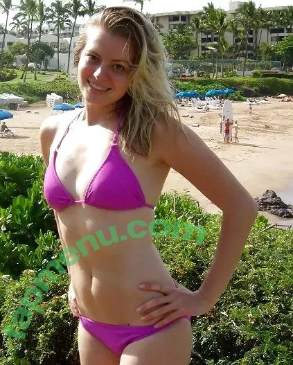 Elyse Willems nude photo #0008 (elysewillems)