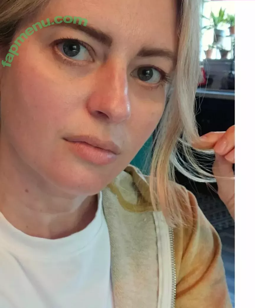Elyse Willems nude photo #0030 (elysewillems)