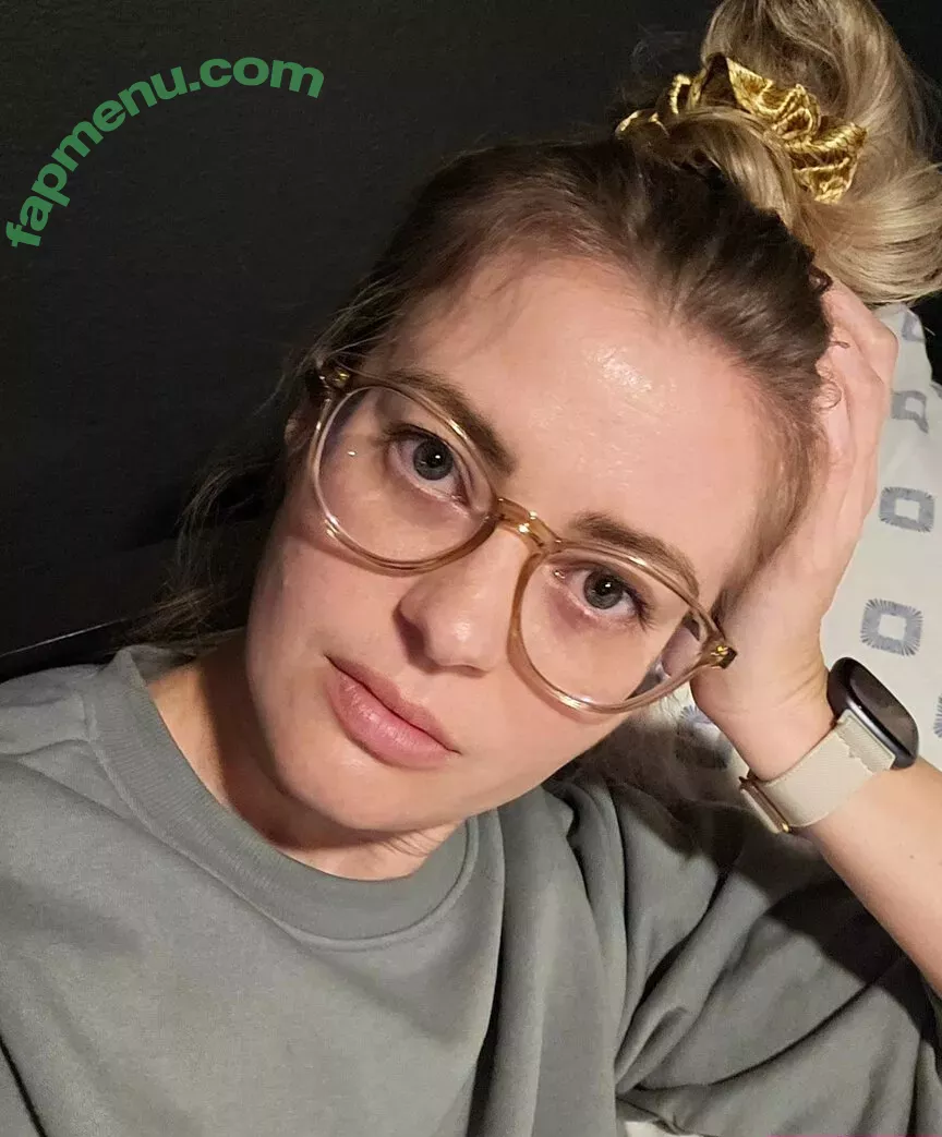 Elyse Willems nude photo #0094 (elysewillems)
