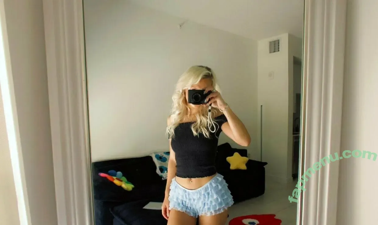 em.marie3 nude photo #0021 (em.marie3)