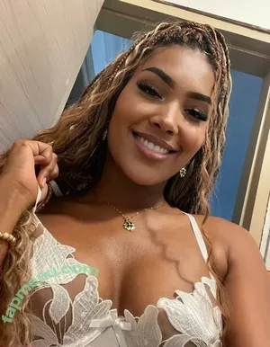 emanuela.ebony / ebonyemmanuella nude photo #0014