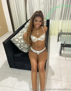 emanuela.ebony / ebonyemmanuella nude photo #0025