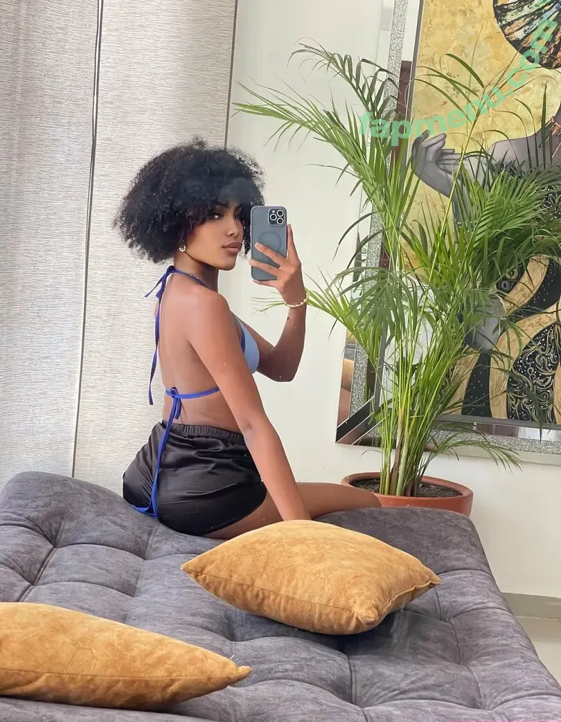emanuela.ebony nude photo #0041 (ebonyemmanuella)