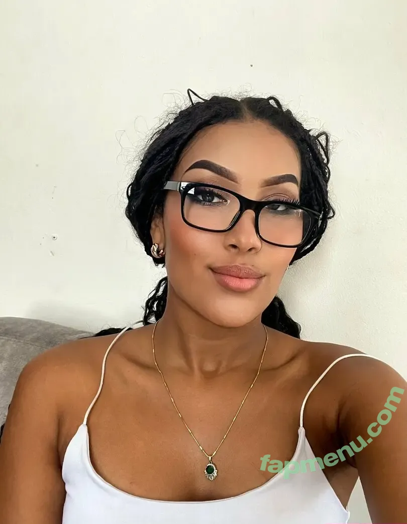 emanuela.ebony nude photo #0059 (ebonyemmanuella)