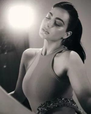 Emeraude Toubia / EmeraudeToubia / emeraude nude photo #0084