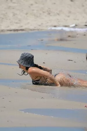 Emeraude Toubia / EmeraudeToubia / emeraude nude photo #0124