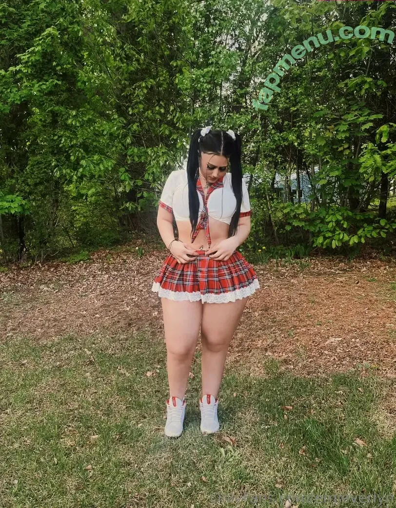 emieverlyn nude photo #0034 (itsemieverlyn)