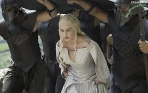 Emilia Clarke / clarkeyxo / emilia_clarke / emiliaclarke nude photo #2039