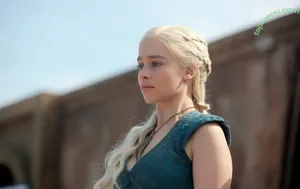 Emilia Clarke / clarkeyxo / emilia_clarke / emiliaclarke nude photo #2043