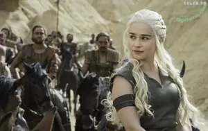 Emilia Clarke / clarkeyxo / emilia_clarke / emiliaclarke nude photo #2052
