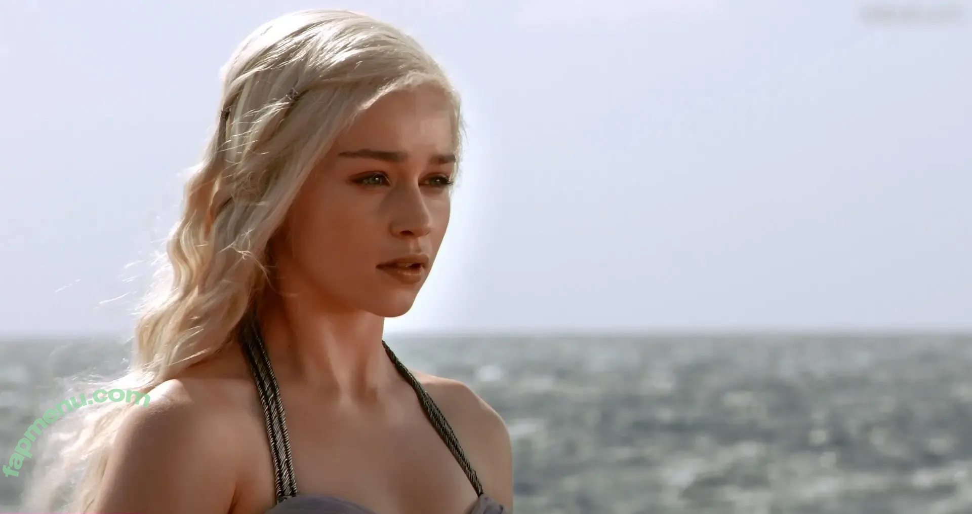 Emilia Clarke nude photo #2050 (clarkeyxo / emilia_clarke / emiliaclarke)