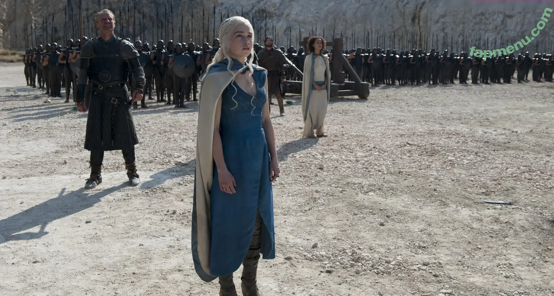 Emilia Clarke nude photo #2057 (clarkeyxo / emilia_clarke / emiliaclarke)