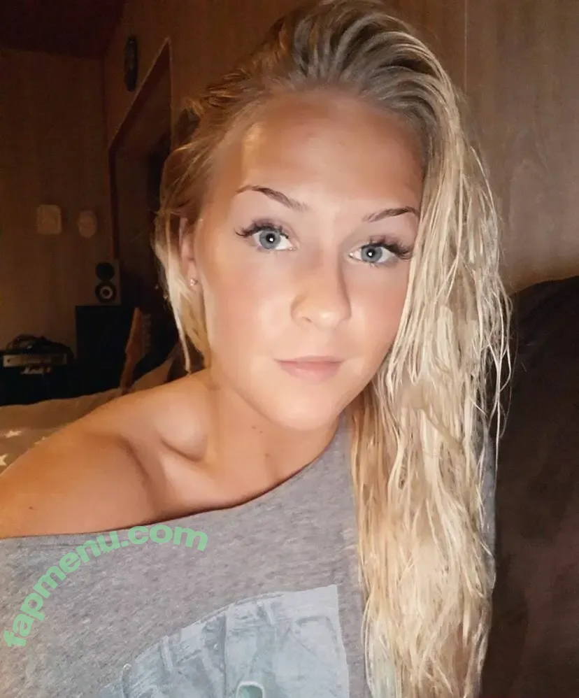 Emilia Linden nude photo #0122 (linden.emilia / princesslinden / user)