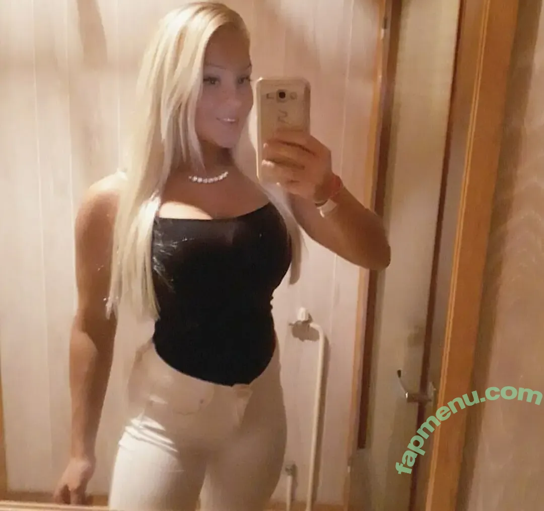 Emilia Linden nude photo #0126 (linden.emilia / princesslinden / user)