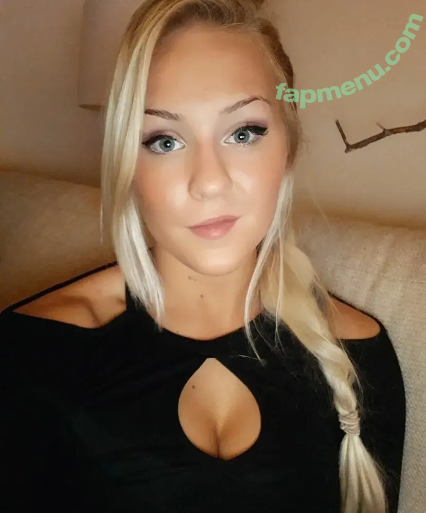 Emilia Linden nude photo #0134 (linden.emilia / princesslinden / user)