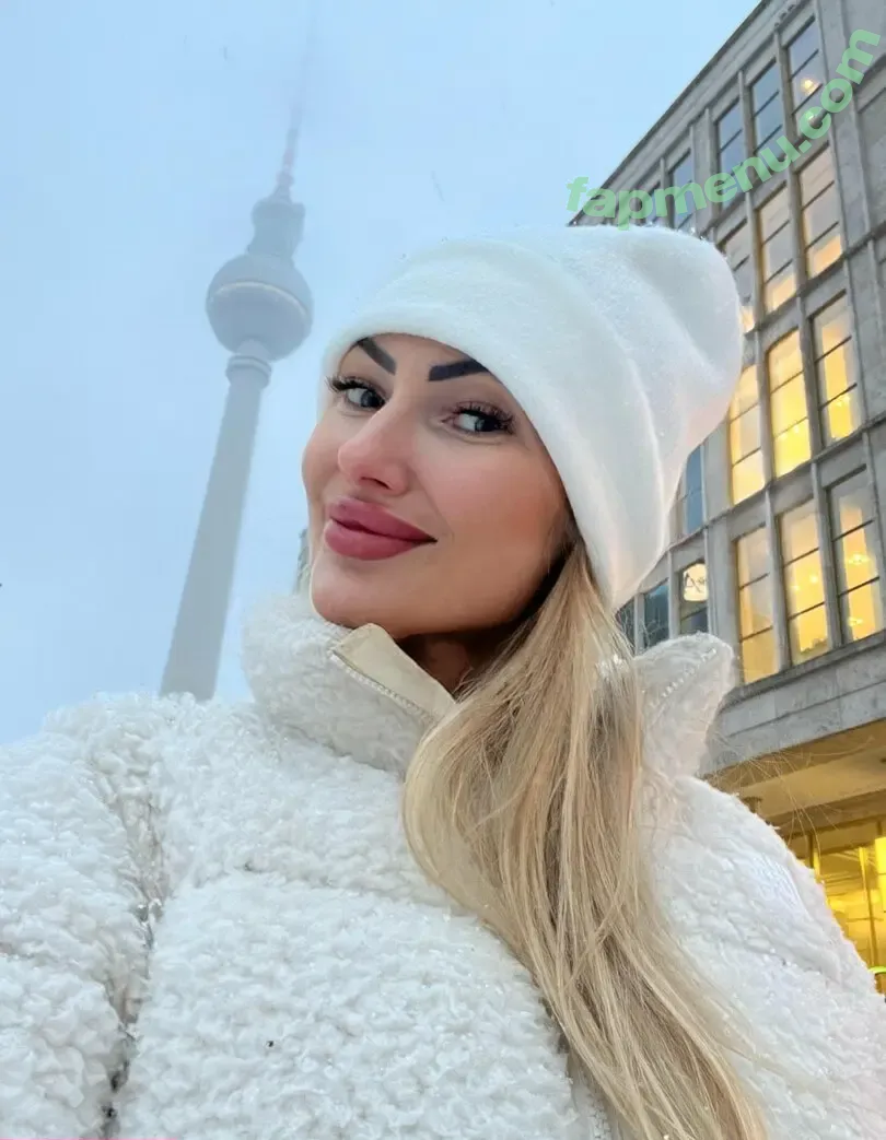 emilia_rosner nude photo #0006 (yourfavemmi)