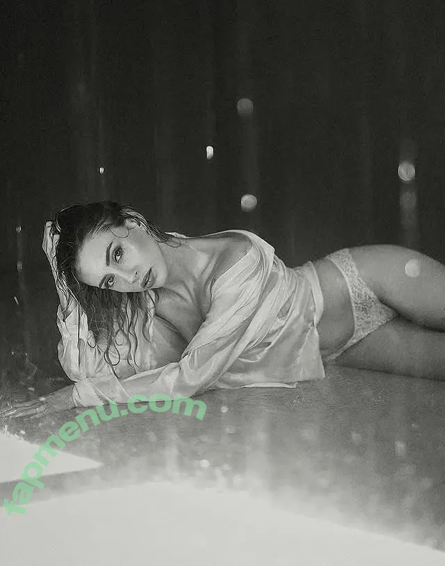 Emilia.rozalia nude photo #0002 (rossie.em)
